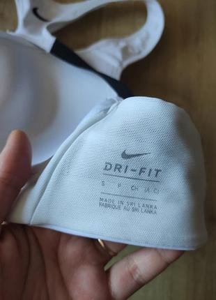 Фирменный женский спортивный топ nike, s 4