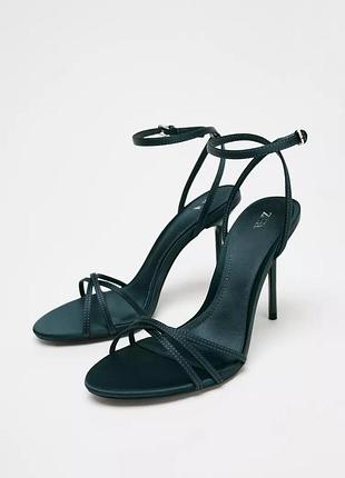 Босоножки зеленые женские атласные zara new