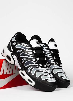Мужские кроссовки nike air max plus drift white black