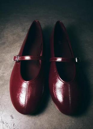 Лаковані бордові балетки жіночі zara new