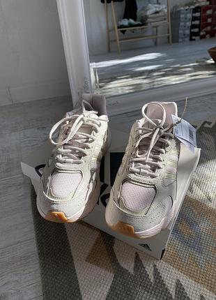 Кросівки жіночі adidas crazychaos 2000 оригінал3 фото