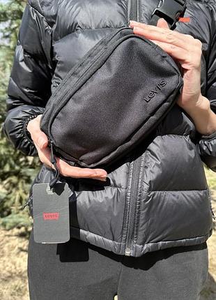 Сумка бананка levi’s оригінал