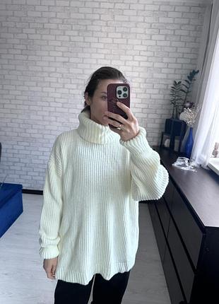 Вʼязаний молочний светр