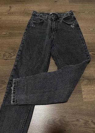 Сірі джинси