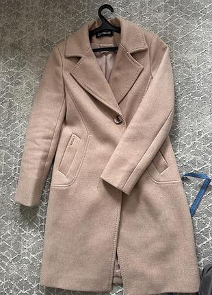 Пальто пудра