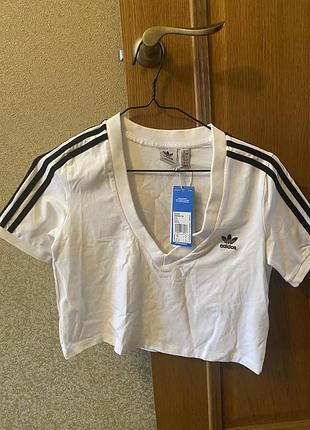 Футболка adidas originals adicolor