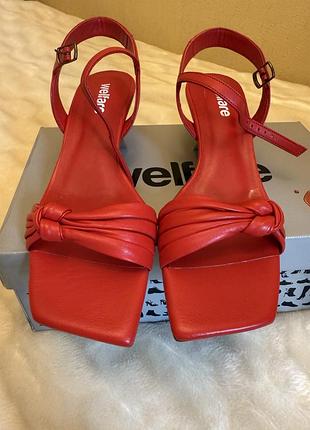 Босоножки женские welfare red8 фото
