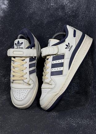 Кроссовки мужские бежевые кожаные adidas forum 84 low