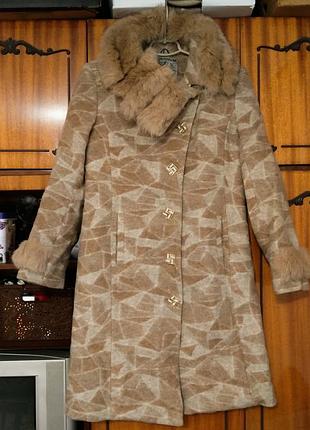 Пальто 80% вовна