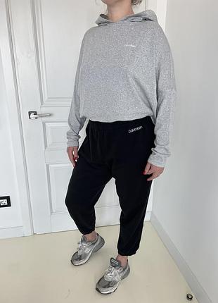 Легкий костюм calvin klein