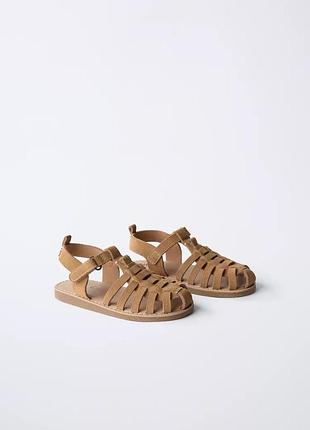 Шкіряні коричневі сандалі zara new