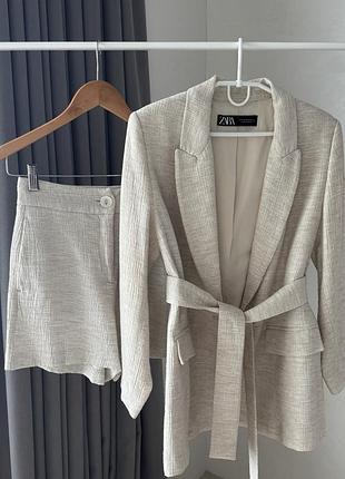 Продам костюм з шортами zara