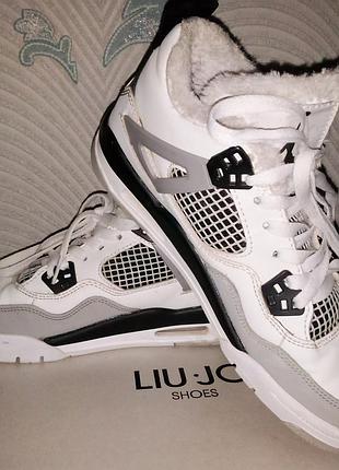 Утепленные кроссовки air jordan