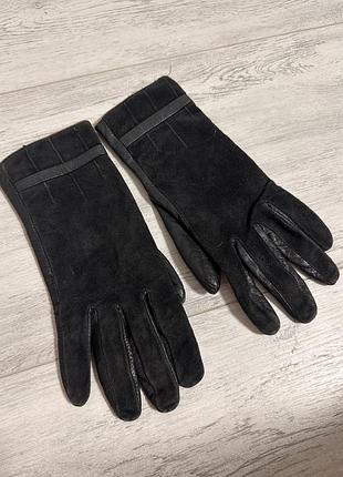 Перчатки перчатки