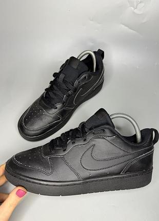 Кроссовки nike court