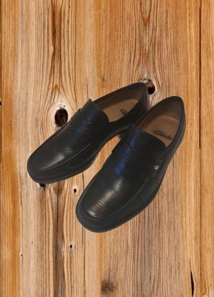 Чоловічі шкіряні туфлі clarks