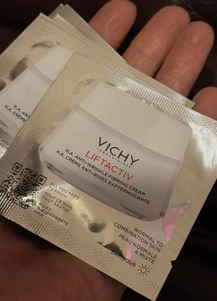 Vichy liftactiv антивіковий крем проти зморшок з гівлуроновою, соліцикловою кислотою,кофеїном