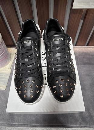 Кеди guess