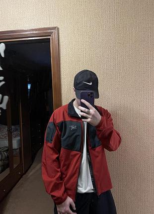 Arcteryx оригінальна куртка ветровка, легка зіпка