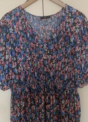 Сукня міді f&f з тканини плісе, квітковий принт, романтичний стиль, великий розмір хl-xxl