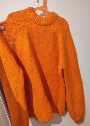 Свитер яркий mohito