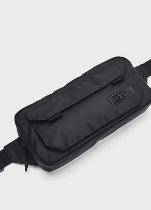 Чорна поясна сумка ua triumph crossbody