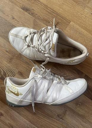 Кроссовки nike р38 стелька 25см
