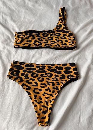 Жіночій купальник