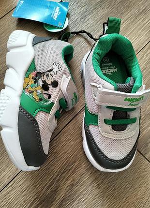 Кросівки нові на хлопчика з міккі маус розмір 25,  lc waikiki