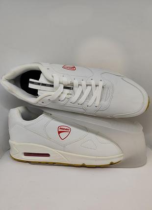 Мужские кроссовки duсаti новые