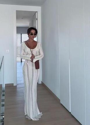 Есть видео платье длинное вязкое молоко пляжное