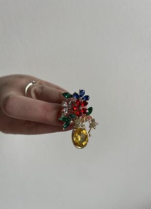 Металлическая брошь цветы в весе