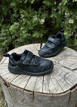 Кроссовки кожаные
