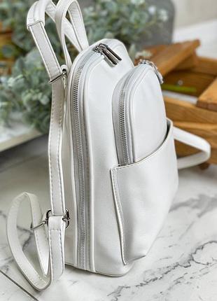 Білий рюкзак 2