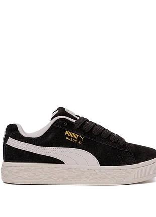 Женские кроссовки очень качественный материал очень удобны в носке красиво сидят на ноге стильные