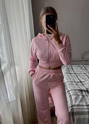 Спортивний костюм