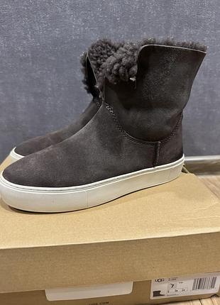 Черевики ugg