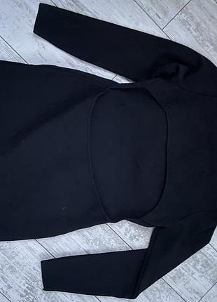 Платье с открытой спиной