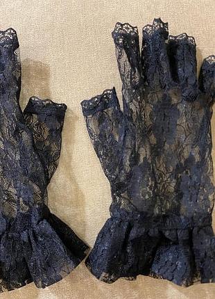 Чорні гіпюрові рукавички без пальців