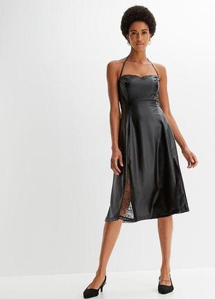 Елегантна корсетна сукня з екошкіри з гіпюровою вставкою