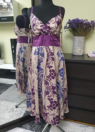 Красивое платье из натурального шелка