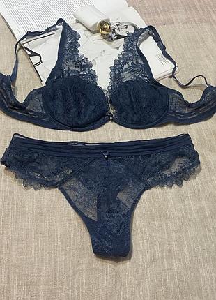 Intimissimi шикарный синий кружевной набор (бюст и трусики)