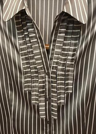 Блузка в наявності.