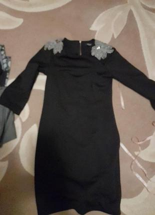 Платье черное