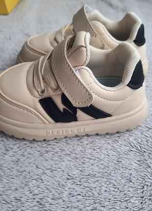 Стильные кроссы унисекс 19 размер 12.5 см стелька.