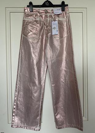 Эффектные блестящие джинсы, розовые джинсы, перламутровые wide leg, джинсы