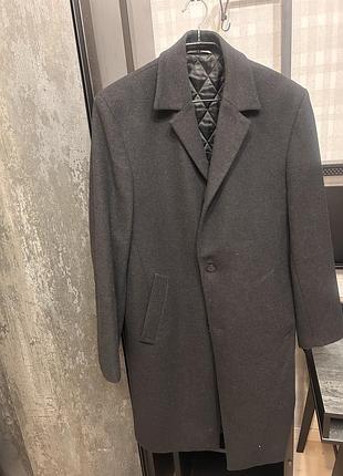 Чоловіче пальто pierre cardin