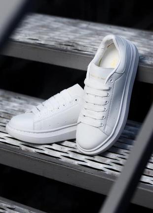 Alexander mcqueen triple white 🆕 шикарні жіночі кросівки 🆕 купити накладений платіж4 фото