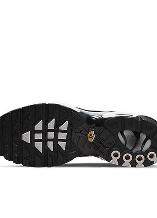 Кросівки nike air max plus tn white/black 6