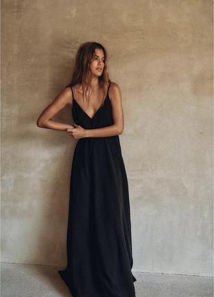 Об’ємна струмуюча сукня, розмір s - чорний колір.